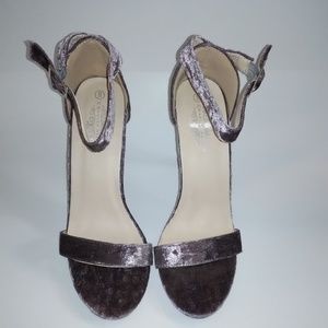 Charles Albert "Tessa"Crush Velvet Strap Sandals